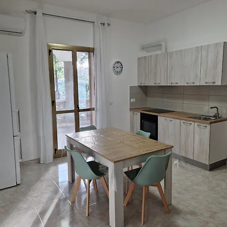 Pugliabeachapartments * Пульсано